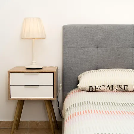 Olivia Mackenzie Spacious 2Br Pool View, Sleeps 6 Larnaca