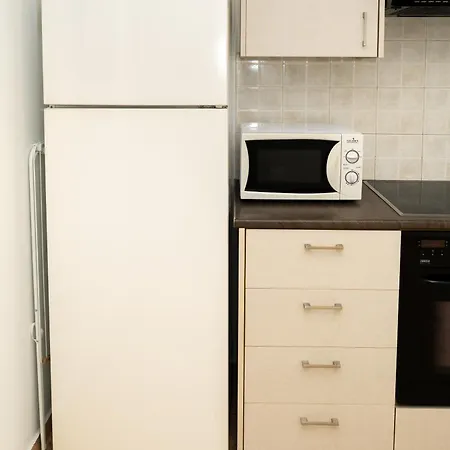 Olivia Mackenzie Spacious 2Br Pool View, Sleeps 6 Daire Larnaca