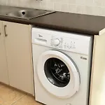 Apartment Olivia Mackenzie 2 Bedroom With Pool Great For Families