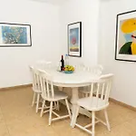 Apartman Olivia Mackenzie 2 Bedroom With Pool Great For Families *