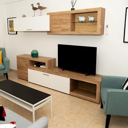 Apartman Olivia Mackenzie 2 Bedroom Flat With Pool *