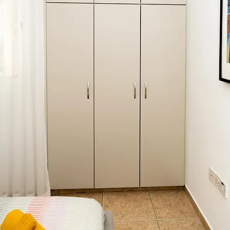 Appartement Olivia Mackenzie Spacious 2Br Pool View, Sleeps 6 Larnaca